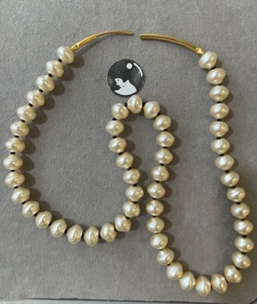 COLLIER PERLES BOHEME BAROQUES " ESCARGOTS " CREME 12mm 65cm FERMOIR TUBE DORE  