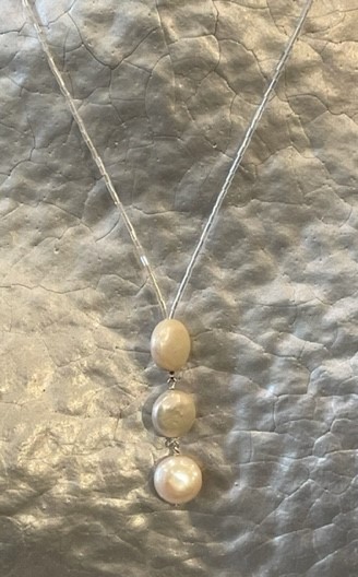 COLLIER 65cm ROCAILLES de BRODERIE en Y + 3 PASTILLES d'EAU DOUCE
