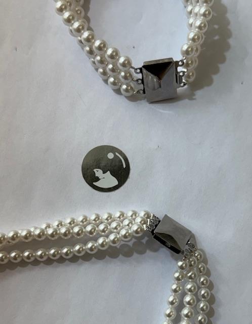PARURE COLLIER  PERLES de BOHEME de qualité STH 05mm et BRACELET PERLES 06mm  Fermoir CLIQUET Argent Rhodié.