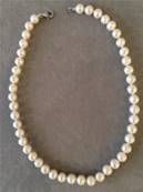 COLLIER 40cm PERLES EAU DOUCE 05mm Enfilage avec des noeuds. FERMOIR ARGENT 