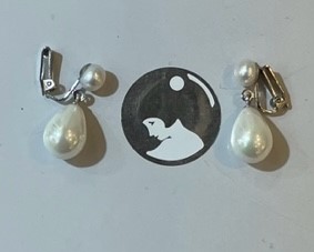 CLIPS BABY PLAQUE ARGENT BOUTONS PERLES EAU DOUCE 08mm + POIRES POUDRE de PERLES 10x14mm