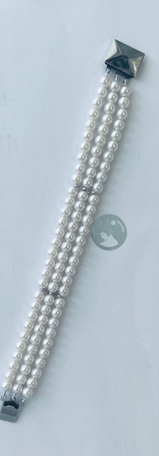 BRACELET 19cm 3 RANGS  PERLES de BOHEME STH 06mm. Fermoir cliquet Argent rhodié 925°%