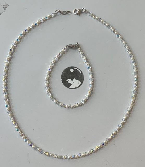 BRACELET 18cm PERLES UREA 03mm et CRISTAL 04mm FERMOIR ARGENT 