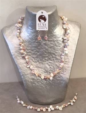 PARURE COLLIER, BRACELET et BOUCLES d'OREILLES en PERLES d' EAU DOUCE KESHIS MULTI ROSE