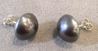 PUCES ARGENT PERLES IRISEES BOUTONS 12mm NOIR IRISE couleur TAHITI