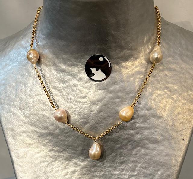 COLLIER CHAINE ARGENT DORE 45cm + 5 PERLES KESHIS ROSE en chute  