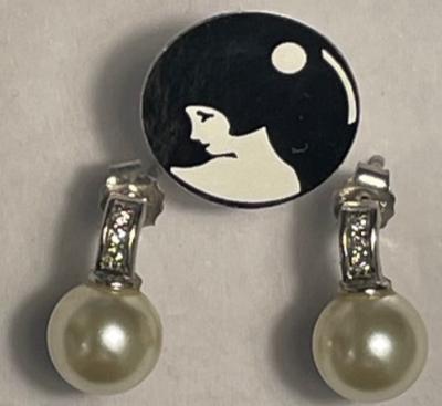 PUCES COQUILLES ARGENT STRASS 10CN1 +PERLES IRISEES 08mm