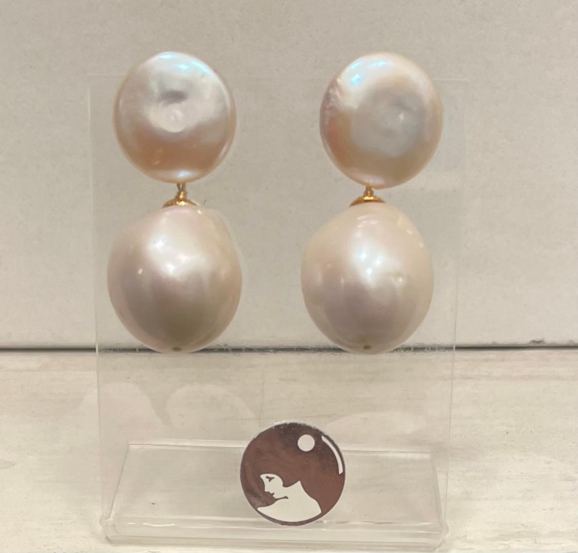 PUCES ARGENT PASTILLES 16mm + PERLES EAU DOUCE 16x18mm environ 