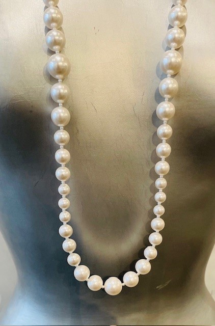 COLLIER SAUTOIR 90cm en PERLES de BOHEME BLANC CREME de qualité STH 3 CHUTES 14mm. Fermoir Argent.   