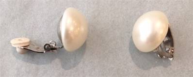 CLIPS ARGENT PERLES IRISEES BOUTONS 14mm BLANC