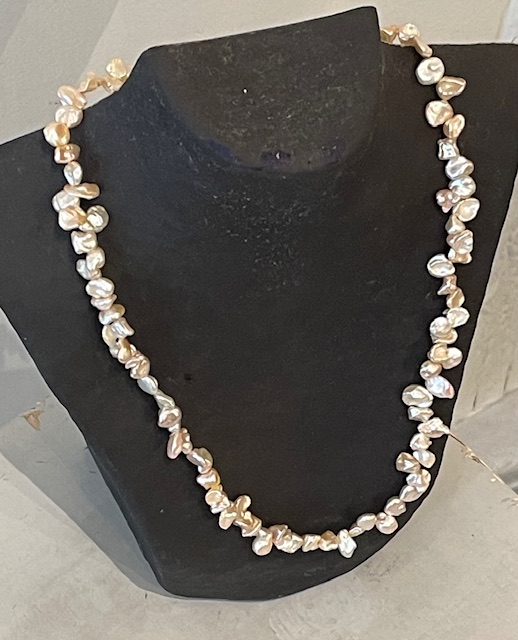 COLLIER 45cm PERLES EAU DOUCE KESHIS légèrement rosées AG