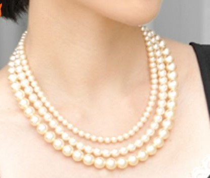 COLLIER 3 RANGS PERLES de BOHEME qualité STH 06-08-10mm. Enfilage simple. Fermoir Argento simple