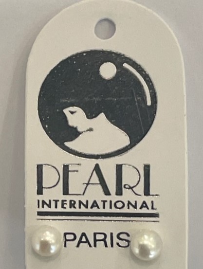 COLLIER 36cm PERLES EAU DOUCE 04mm. Enfilage simple. FERMOIR ARGENT DORE