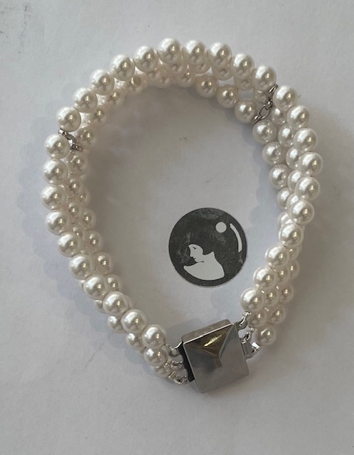 BRACELET 19cm 3 RANGS  PERLES de BOHEME STH 06mm. Fermoir cliquet Argent rhodié 925°%