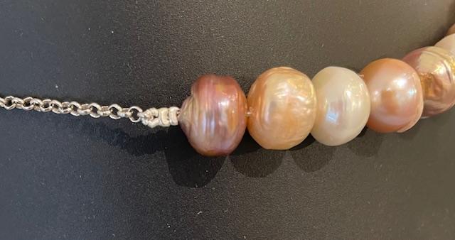 COLLIER 45cm  CHAINE ARGENT 20 PERLES / BOULES BAROQUES 11/12mm KESHIS MULTI ROSE   