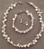 PARURE COLLIER, BRACELET et BOUCLES d'oREILLES en PERLES EAU DOUCE KESHIS BLANC