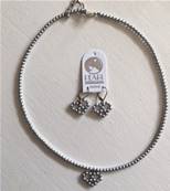 PARURE COLLIER et BOUCLES COEUR PERLES UREA GRIS