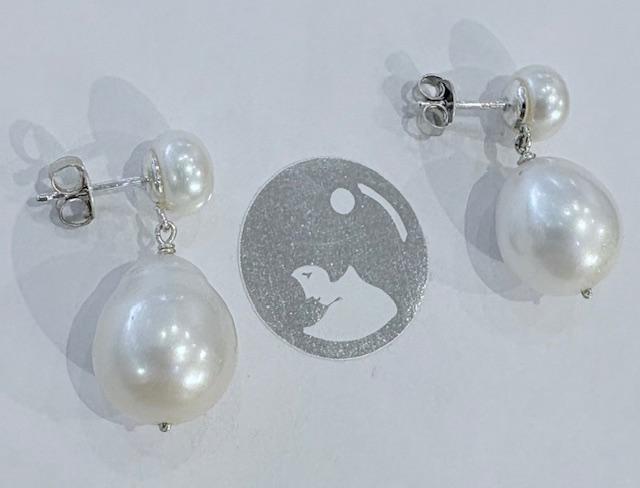 PUCES ARGENT BOUTONS 06mm+POIRES 10x14mm P EAU DOUCE 3 ***