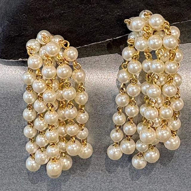 CLIPS PLAQUE OR CASCADES de 7 PAMPILLES de PERLES de BOHEME de 04mm BLANC CREME