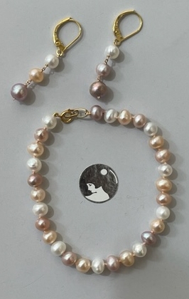 COLLIER PERLES EAU DOUCE MULTI COLOR 05/06mm 43,5cm NDS FERMOIR ARGENT