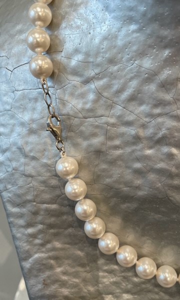 COLLIER 50cm MIXTE PERLES de BOHEME qualité STH BLANC 10mm avec des NOEUDS FERMOIR ARGENT