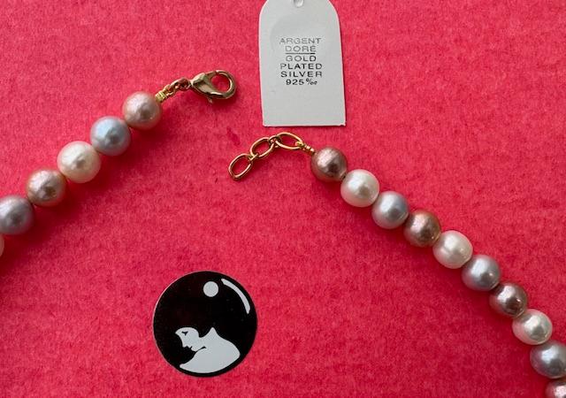PARURE PERLES EAU DOUCE 10mm COLLIER 45cm et BOUCLES d'OREILLES.FERMOIRS en ARGENT DORE