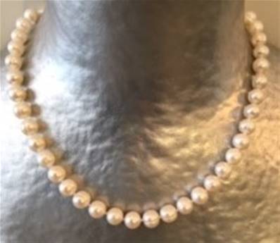 COLLIER 40cm PERLES EAU DOUCE 05mm Enfilage avec des noeuds. FERMOIR ARGENT 