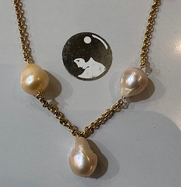 COLLIER CHAINE ARGENT DORE 45cm + 5 PERLES KESHIS ROSE en chute  