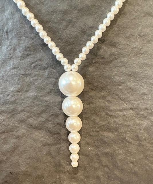 COLLIER 45cm PERLES STH 03mm+PENDANT CHUTE INVERSEE 12...03mm PERLES de BOHEME de qualité STH.FERMOIR ARGENT