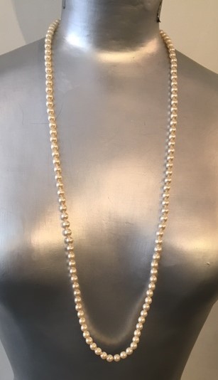 COLLIER 80cm PERLES BOHEME CREME 08mm . SANS FERMOIR