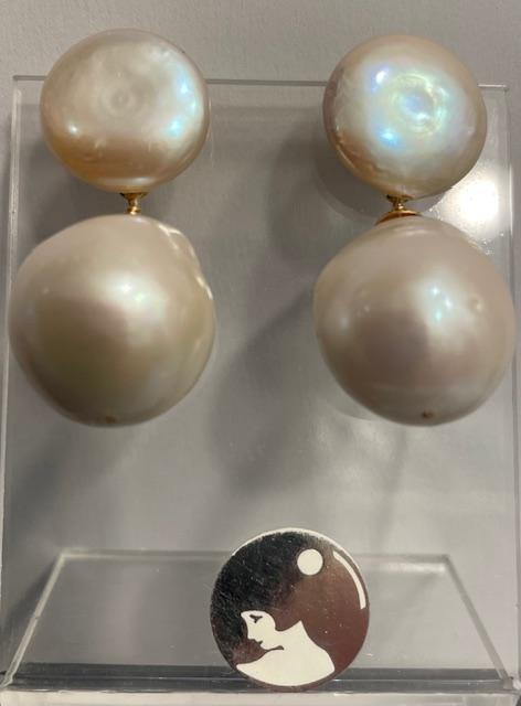 PUCES ARGENT PASTILLES 16mm + PERLES EAU DOUCE 16x18mm environ 