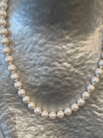 COLLIER 50cm MIXTE PERLES de BOHEME qualité STH BLANC 10mm avec des NOEUDS FERMOIR ARGENT