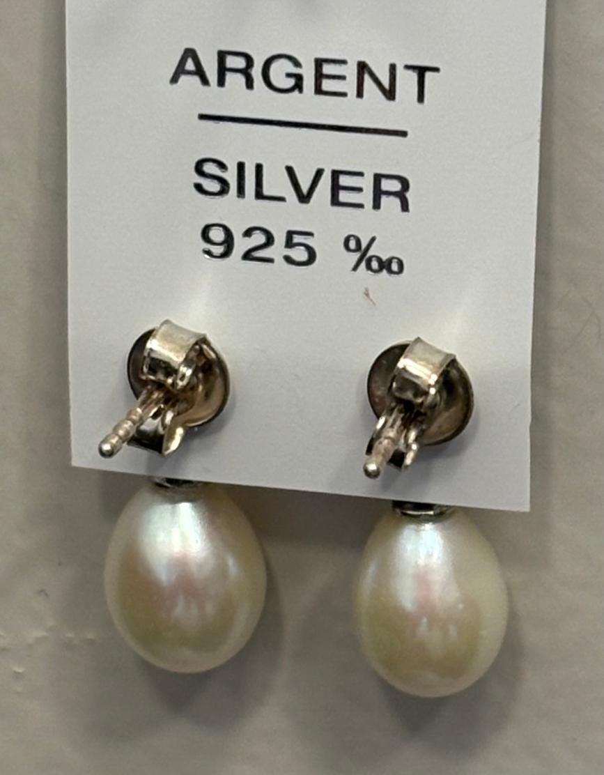 PUCES ARGENT BOUTONS 06mm+POIRES 08x10mm P EAU DOUCE 3 ***