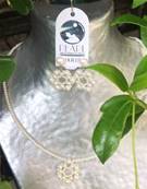 PUCES ARGENT+BOUTONS+ROSACE RESILLE de PERLES