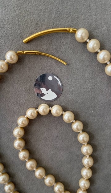 COLLIER 80cm PERLES BOHEME CREME 10mm  FERMOIR TUBE DORE