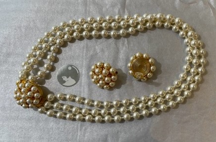 PARURE COLLIER 3 RANGS et CLIPS VINTAGE 906 PERLES BOHEME STH CREME 08mm 