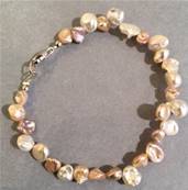 PARURE COLLIER, BRACELET et BOUCLES d'OREILLES en PERLES d' EAU DOUCE KESHIS MULTI ROSE