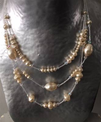 CRYSTAL&BOHEMIA PEARLS 3 STRANDS NECKLACE
