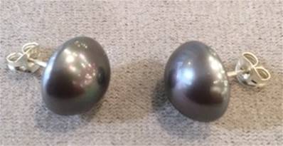 PUCES ARGENT PERLES IRISEES BOUTONS 12mm NOIR IRISE couleur TAHITI