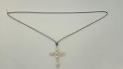 COLLIER CORDON GRIS 80cm REGLABLE + PENDENTIF CROIX PERLES EAU DOUCE ROSE