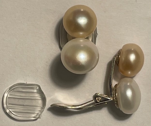 CLIPS ARGENT DOUBLES BI PERLES EAU DOUCE BI BOUTONS 10mm ROSE&12mm BLANC 